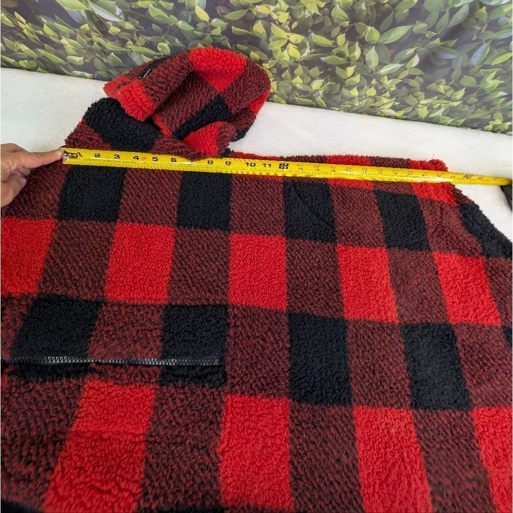 Koolaburra by UGG Buffalo Check Brushed Back Sherpa Pullover - Picture 11 of 12